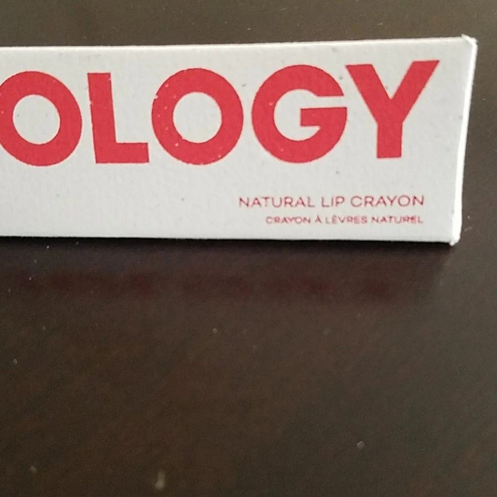 Axiology natural lip crayon in vibration color